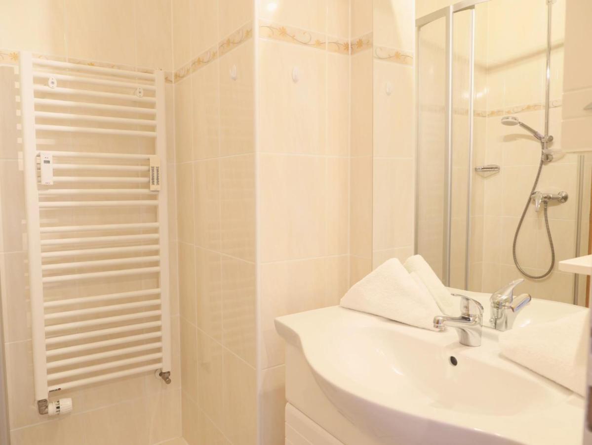 ווסטרלנד Einfaches 2-Zimmer-Appartement Mit Balkon. מראה חיצוני תמונה
